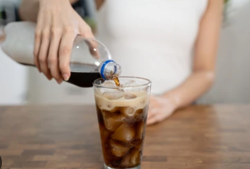 Fizz at Your Fingertips: The Smart Way to Order Cool Drinks Online